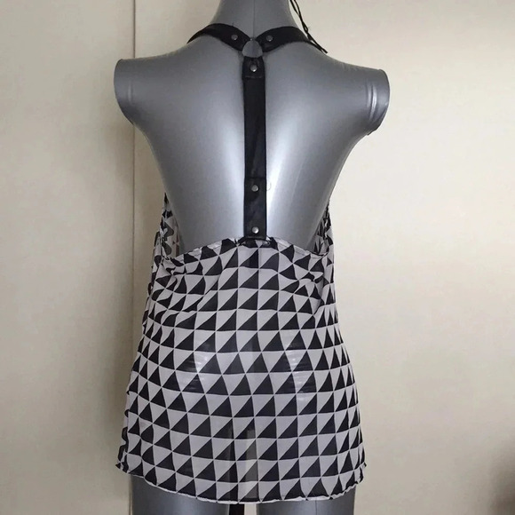 3/$15 Maximalist grunge Geometric print vegan flowy halter sheer top sz med - Picture 2 of 10